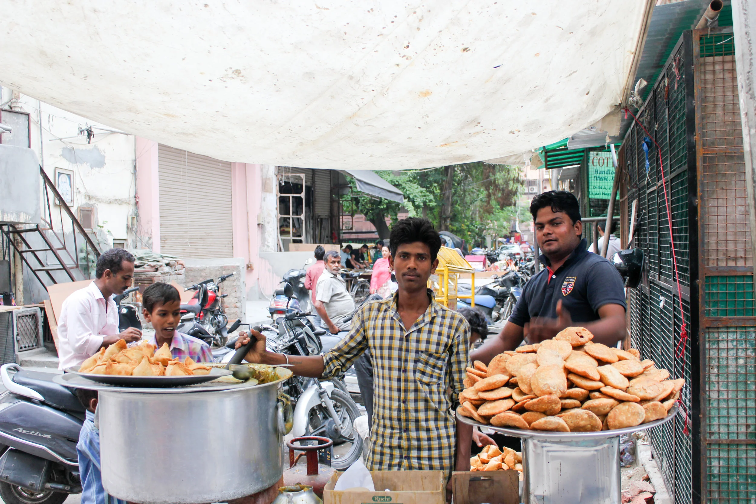 9.Kachori Fry.jpg