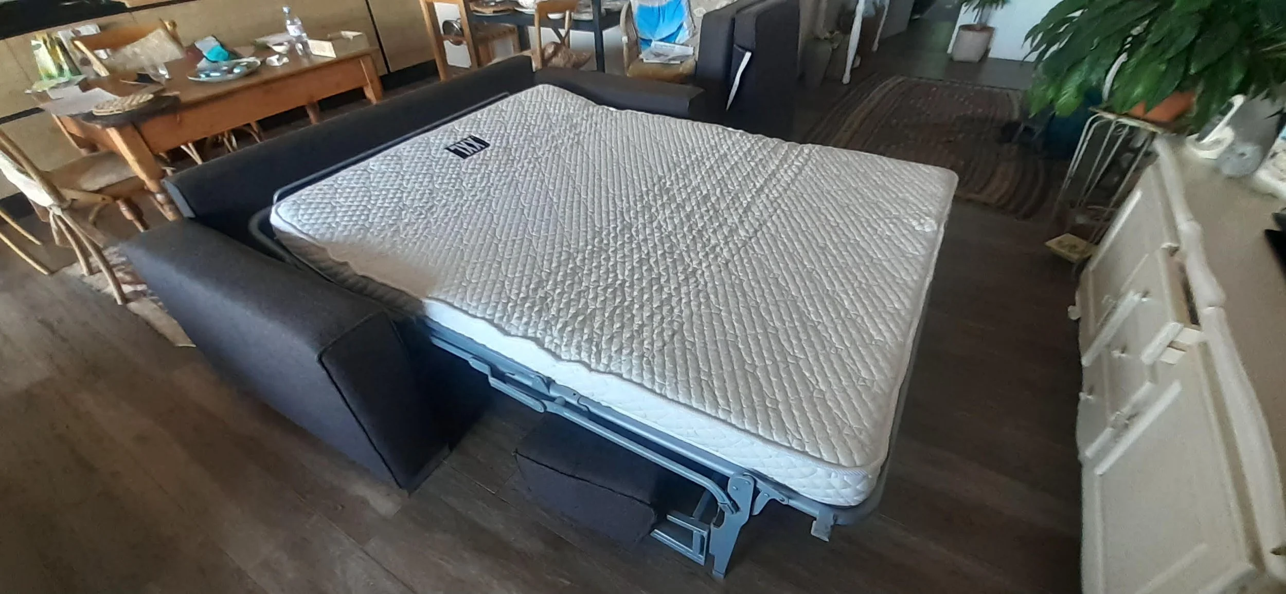 Sofa 3.jpg