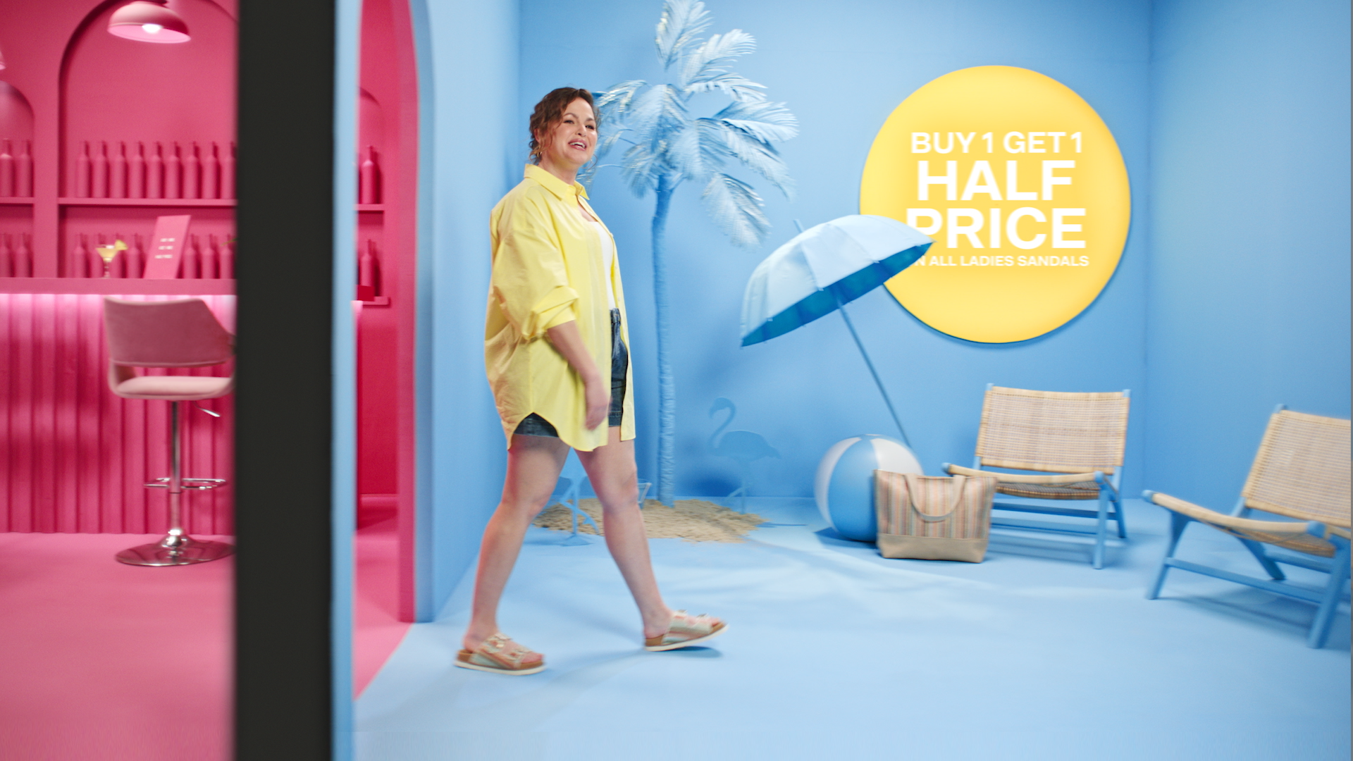 Giovanna TVC 30 STILLS no graphics_1_00816.png