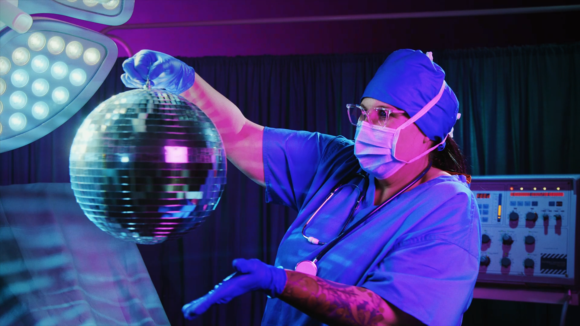 Tomy_Articulate_Cut_3_TVC - 30s_Graded_1435.png