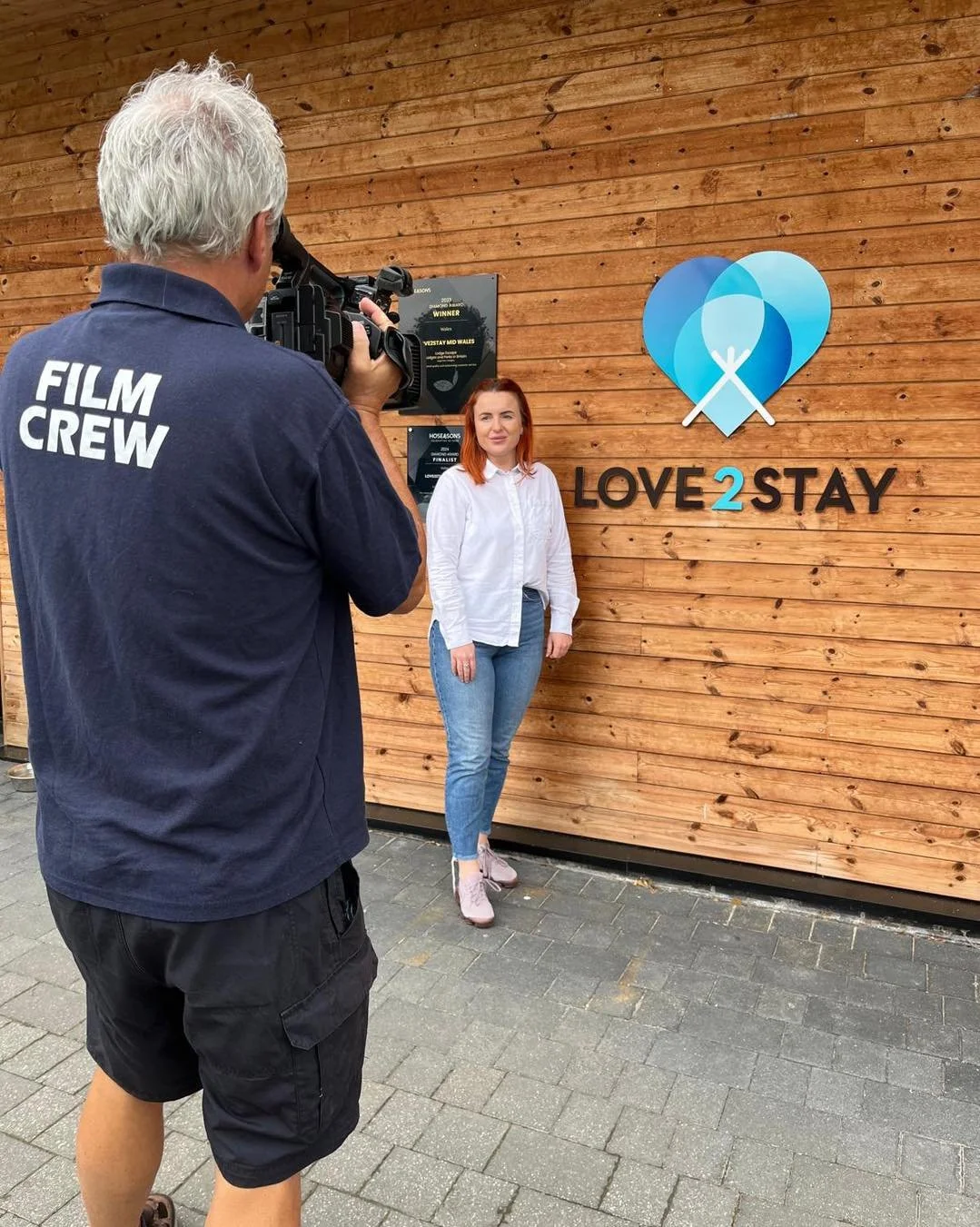 Finalist Filming 🎥 

Yesterday we visited Love2Stay Caersws, Porth Farm Caersws and The Albert Hall, Llandrindod Wells