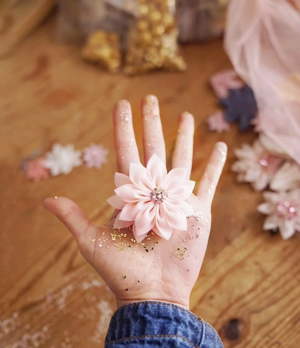 Atelier broche fleur en soie 12/01/2025