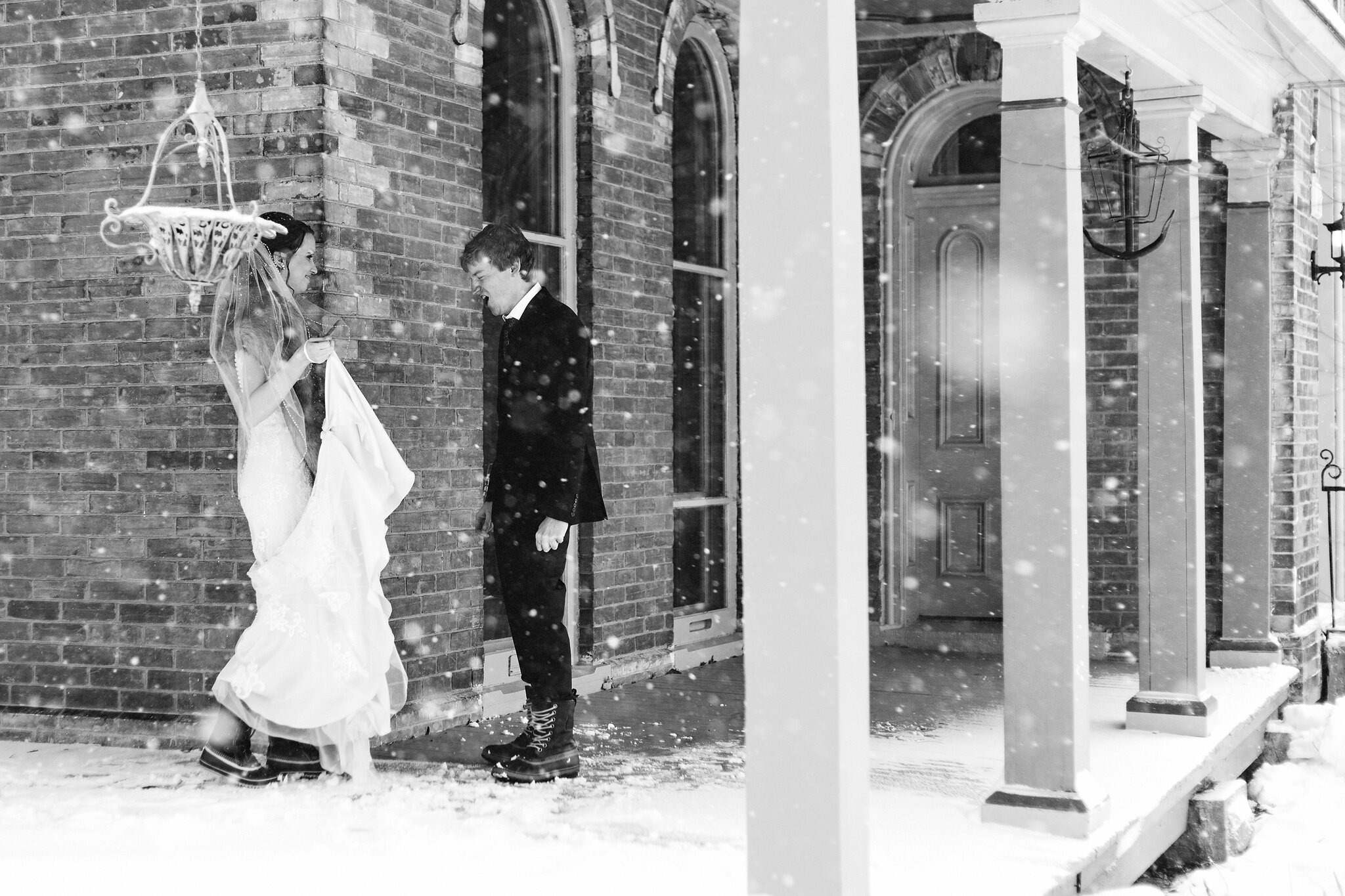 015-Owen-Sound-Leith-Church-Winter-Wedding.jpg