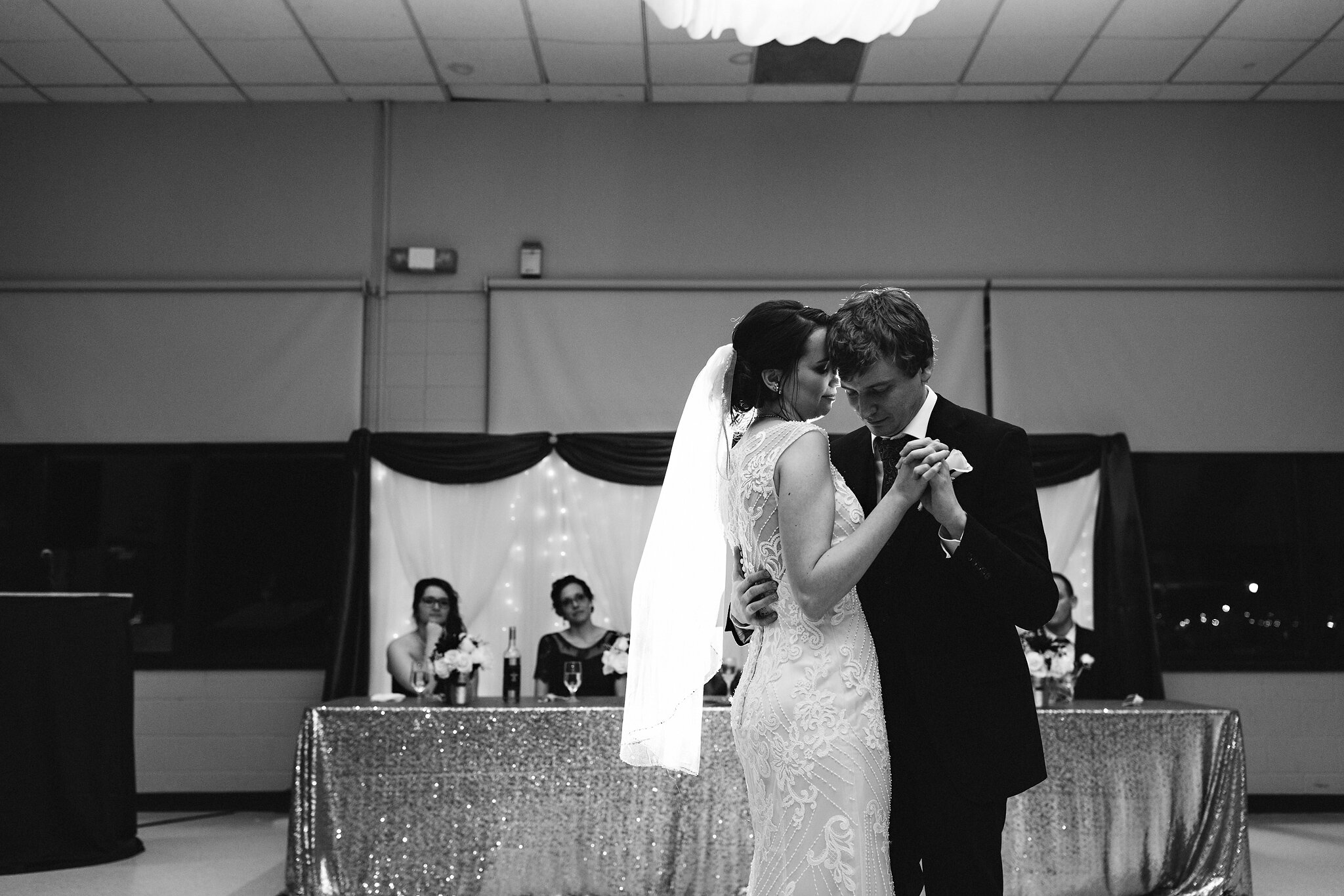 143-Owen-Sound-Leith-Church-Winter-Wedding.jpg