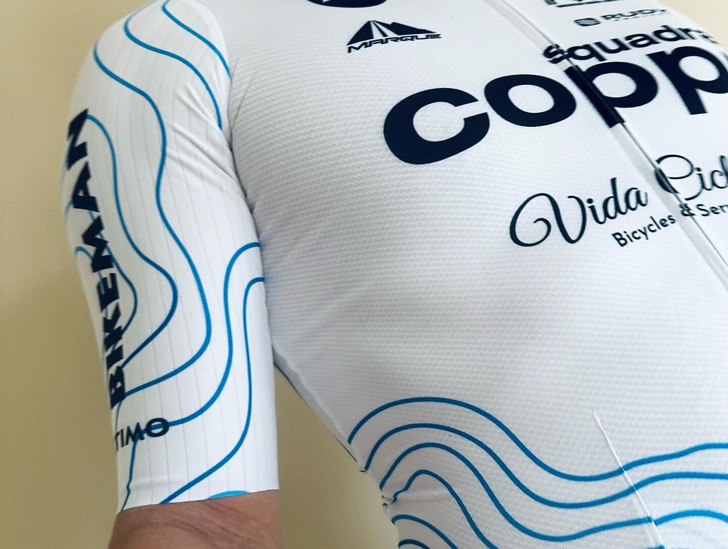 For our 30th anniversary we got something new 😀&hellip; #newkitday: What do you think? Drop a comment below 👇 

#cycling #cyclingkit #jerseyreveal 

Credit: @cyclingbrostyle