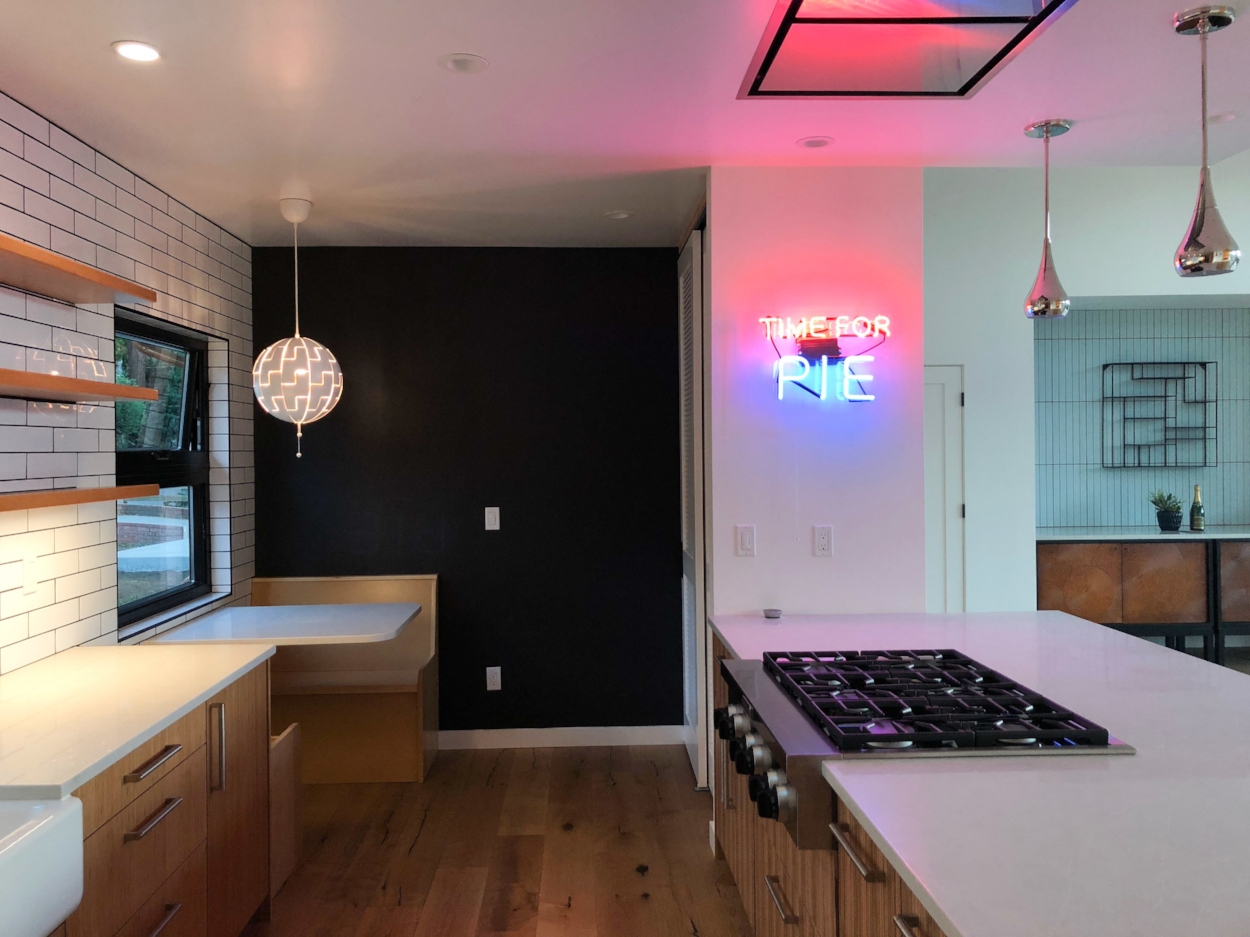 (Santa Cruz) Modern Kitchen Design