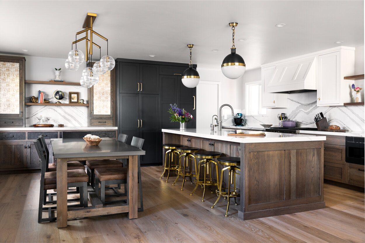 (Santa Cruz) Elegant Kitchen Design