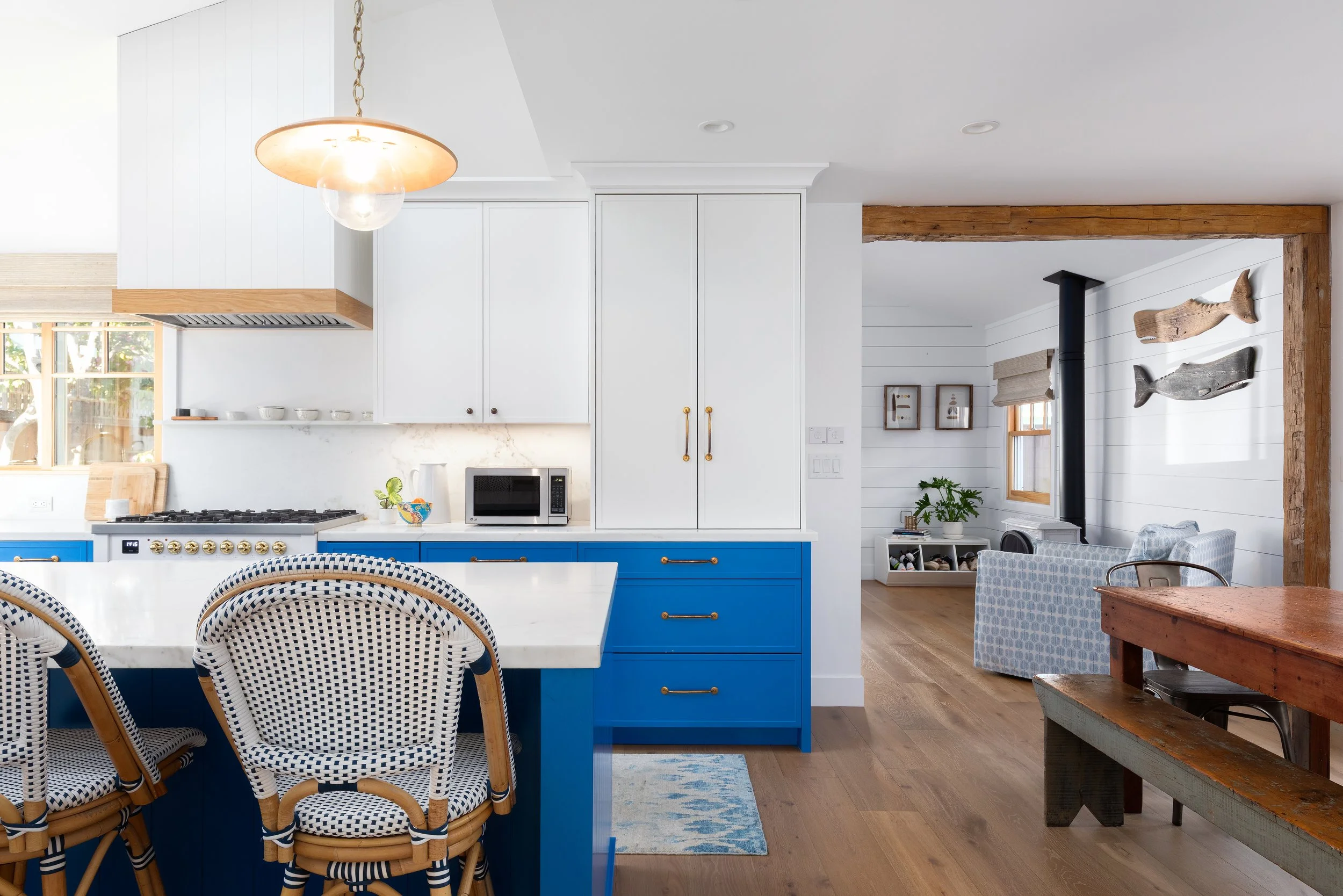 _X3A4428 lights-on.jpg