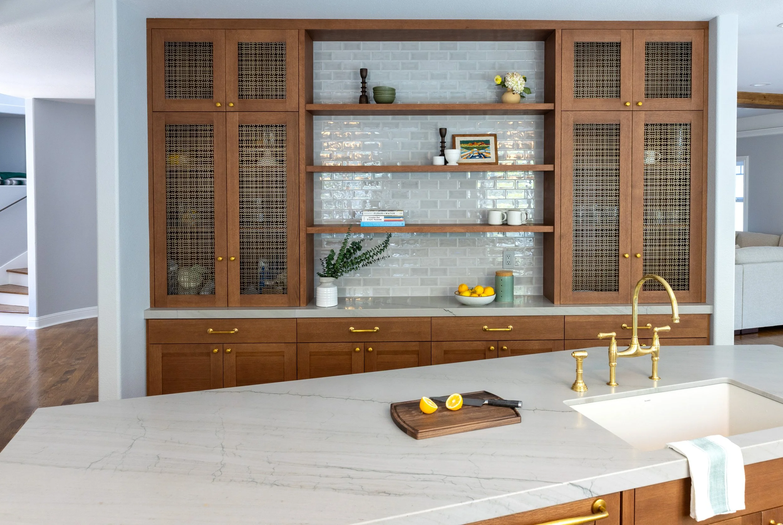 kitchen-hutch-01.jpg