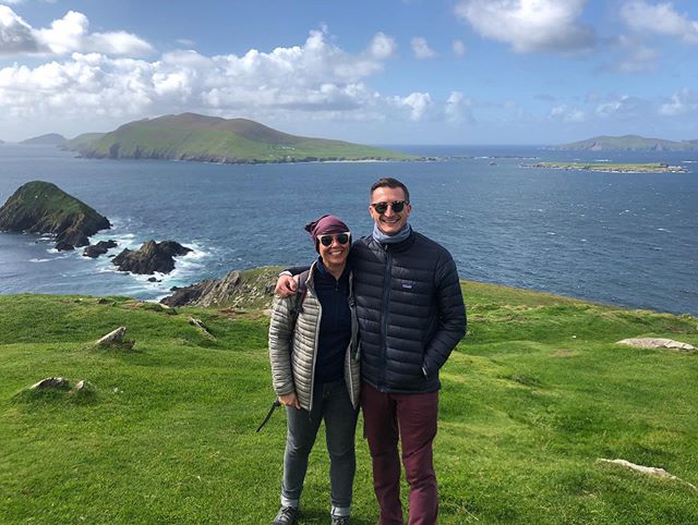 The newest adventure with @itsaryllthing is in the books. Ireland 🇮🇪 you did not disappoint!  #couplesthattraveltogetherstaytogether #Ireland #sleahead #dinglepeninsula