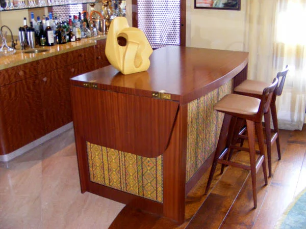 bar104_2.jpg