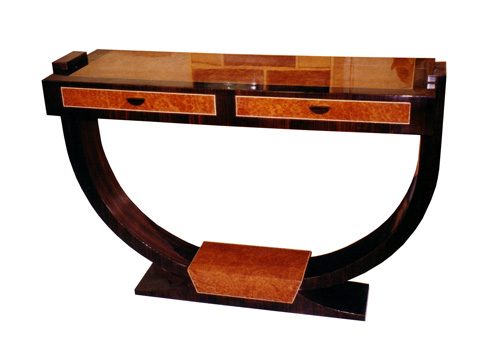 CONSOLE TABLES