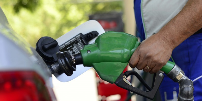 NUEVA BAJA EN EL PRECIO DE LOS COMBUSTIBLES: KEROSENE CAERÁ $17,5 PESOS