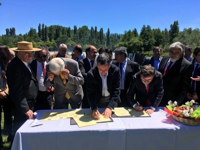 Acuerdo trascendental... 