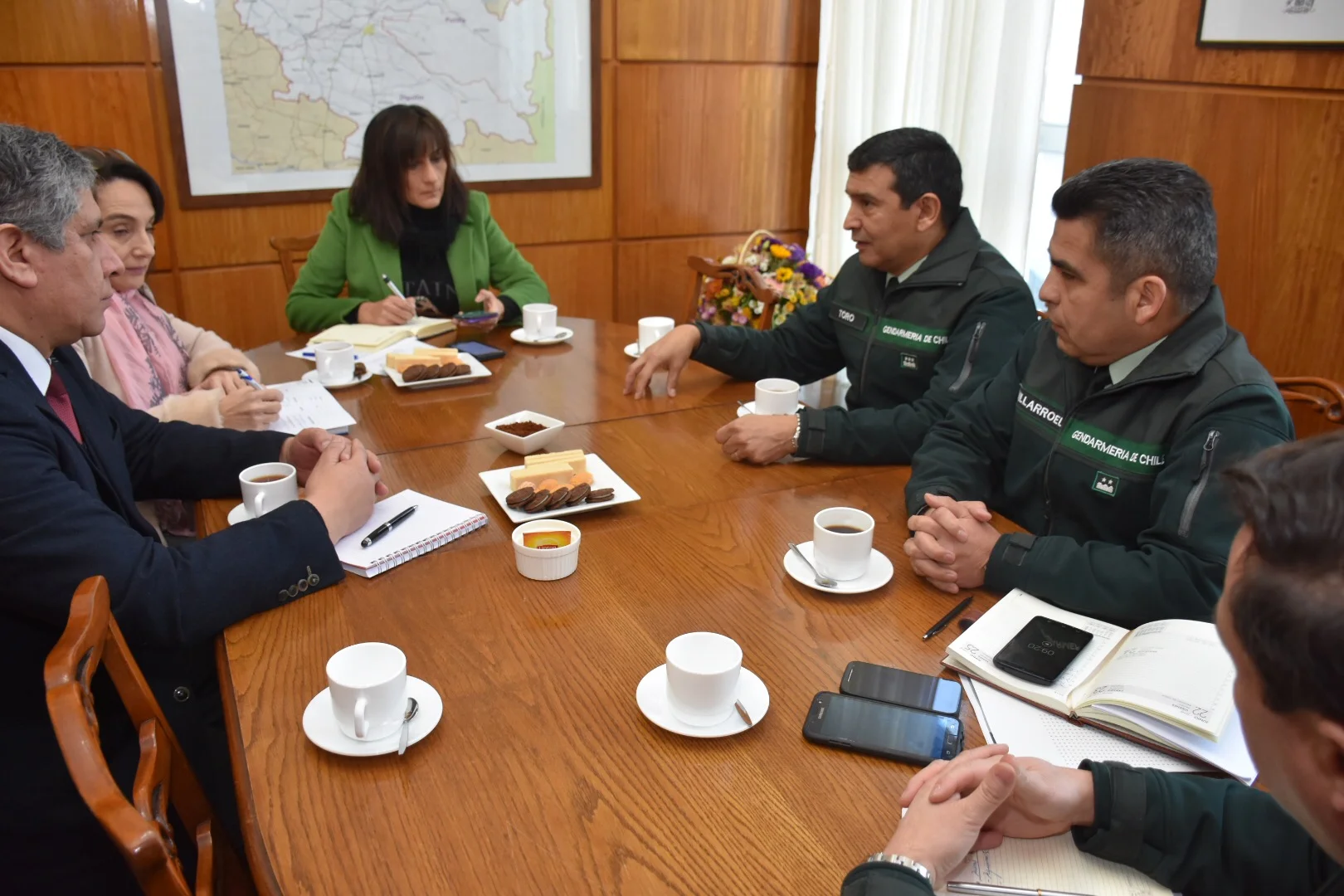 Gremios de Gendarmería llamaron a funcionarios a acuartelarse y dieron nuevo plazo hasta las 21 horas al gobierno