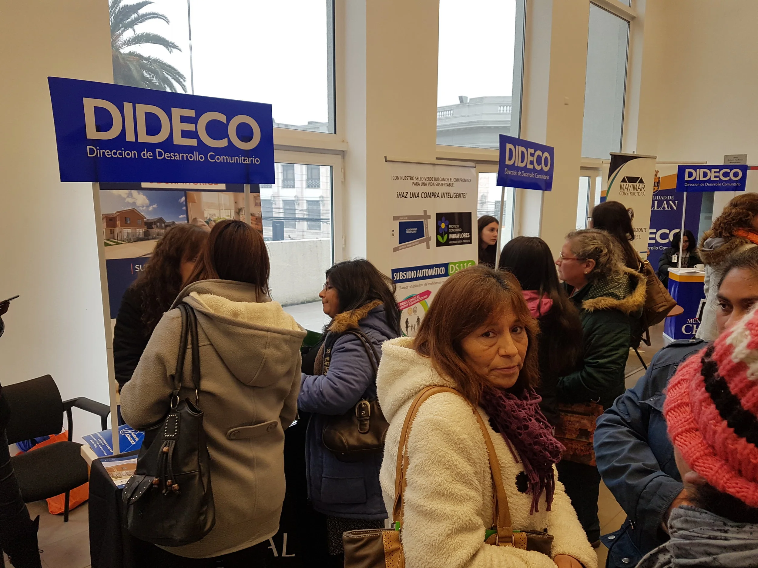 UN CENTENAR DE PERSONAS ASISTIERON A JORNADA INFORMATIVA SOBRE POLÍTICA HABITACIONAL