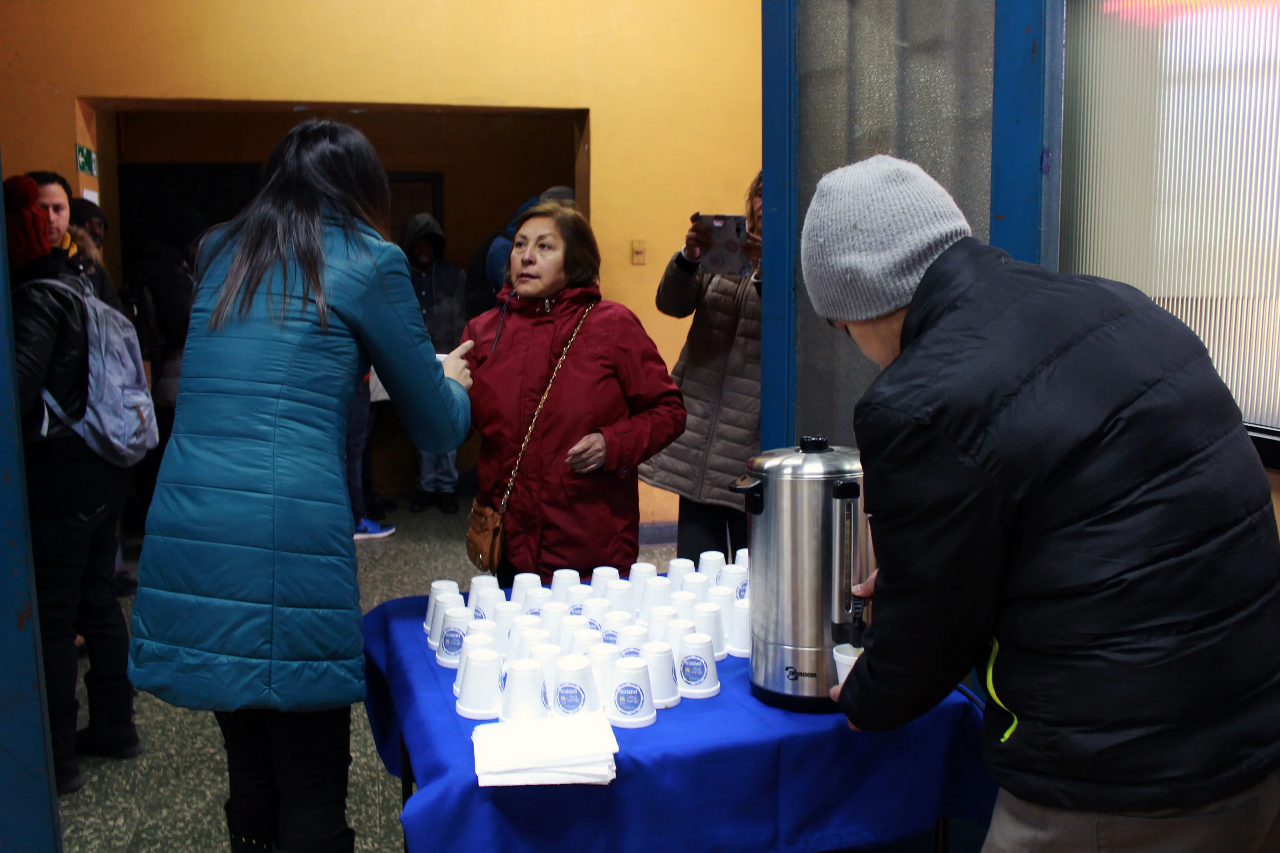 “UN CAFÉ PARA LA ESPERA” SE EXTENDIÓ A LAS OFICINAS DE LA OMAJ