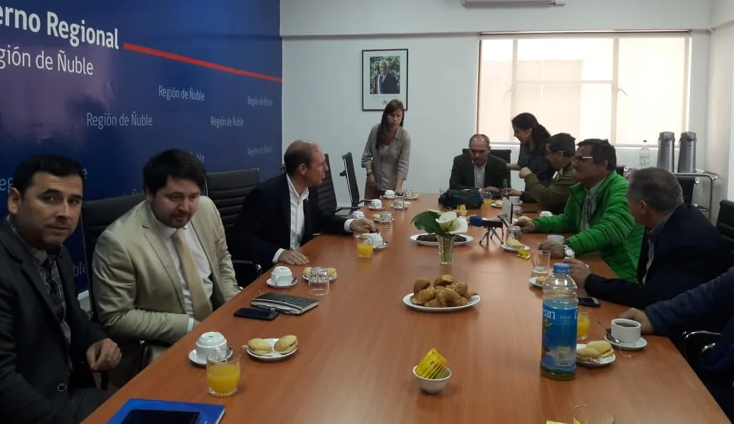 Un desayuno informativo compartió esta mañana de Viernes, el Intendente Martín Arrau con representantes de los medios de comunicación de la Región de Ñuble