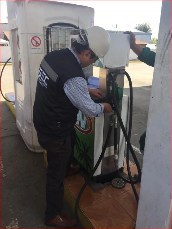 SEC Ñuble clausura surtidor de combustible tras detectar fuga que afectó a vivienda en Chillán