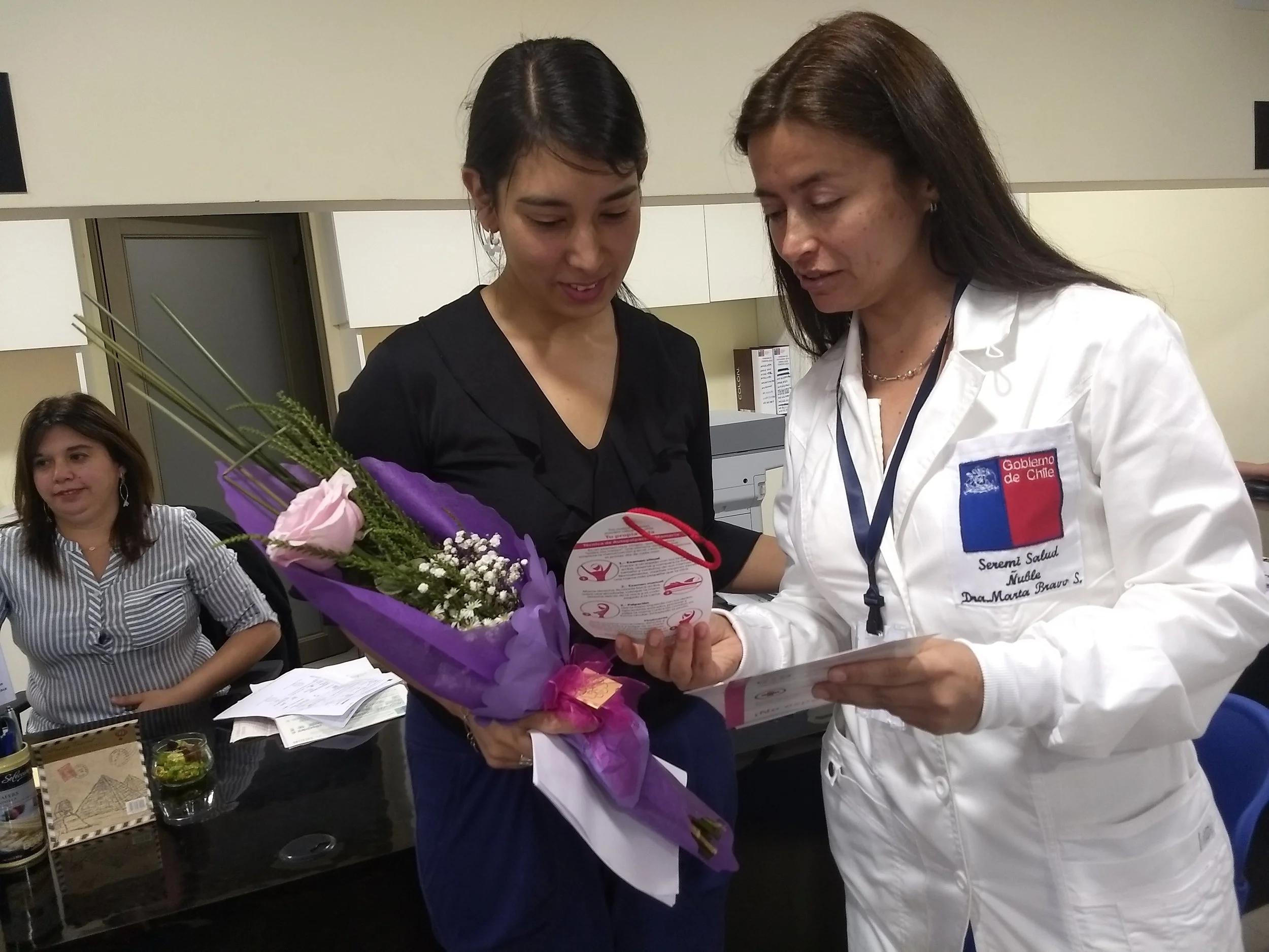 Día de la Mujer: Entregan consejos para evitar cáncer de mama