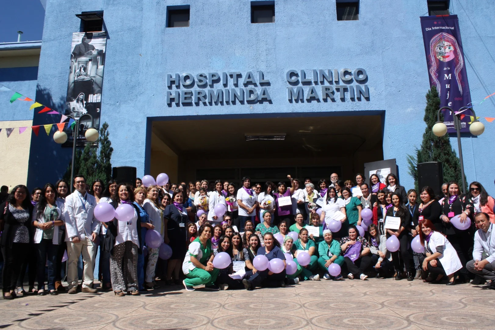 Mujeres del hospital destacan su aporte a la salud pública y reivindican igualdad de derechos 