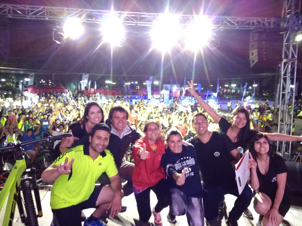 1200  PERSONAS CONVOCÓ PRIMERA CICLETADA NOCTURNA 2019