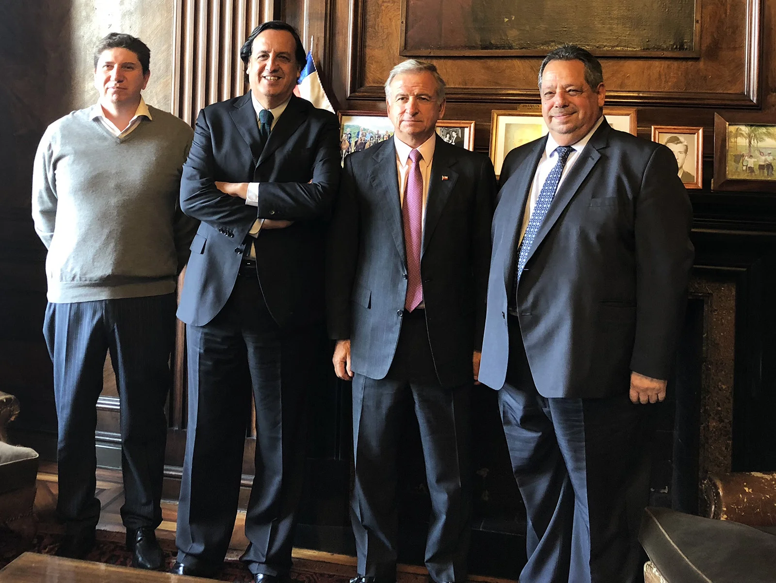 MINISTRO DE HACIENDA VISÓ EL PROYECTO DE NUEVAS LUMINARIAS PARA CHILLÁN