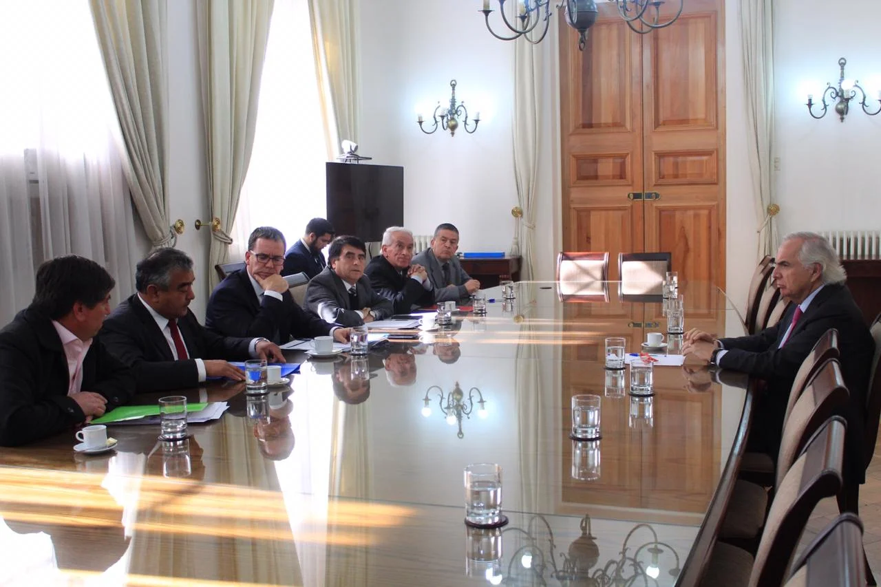 Senador Harboe y alcaldes de Ñuble comprometen a Chadwick en trato igualitario para la oposición