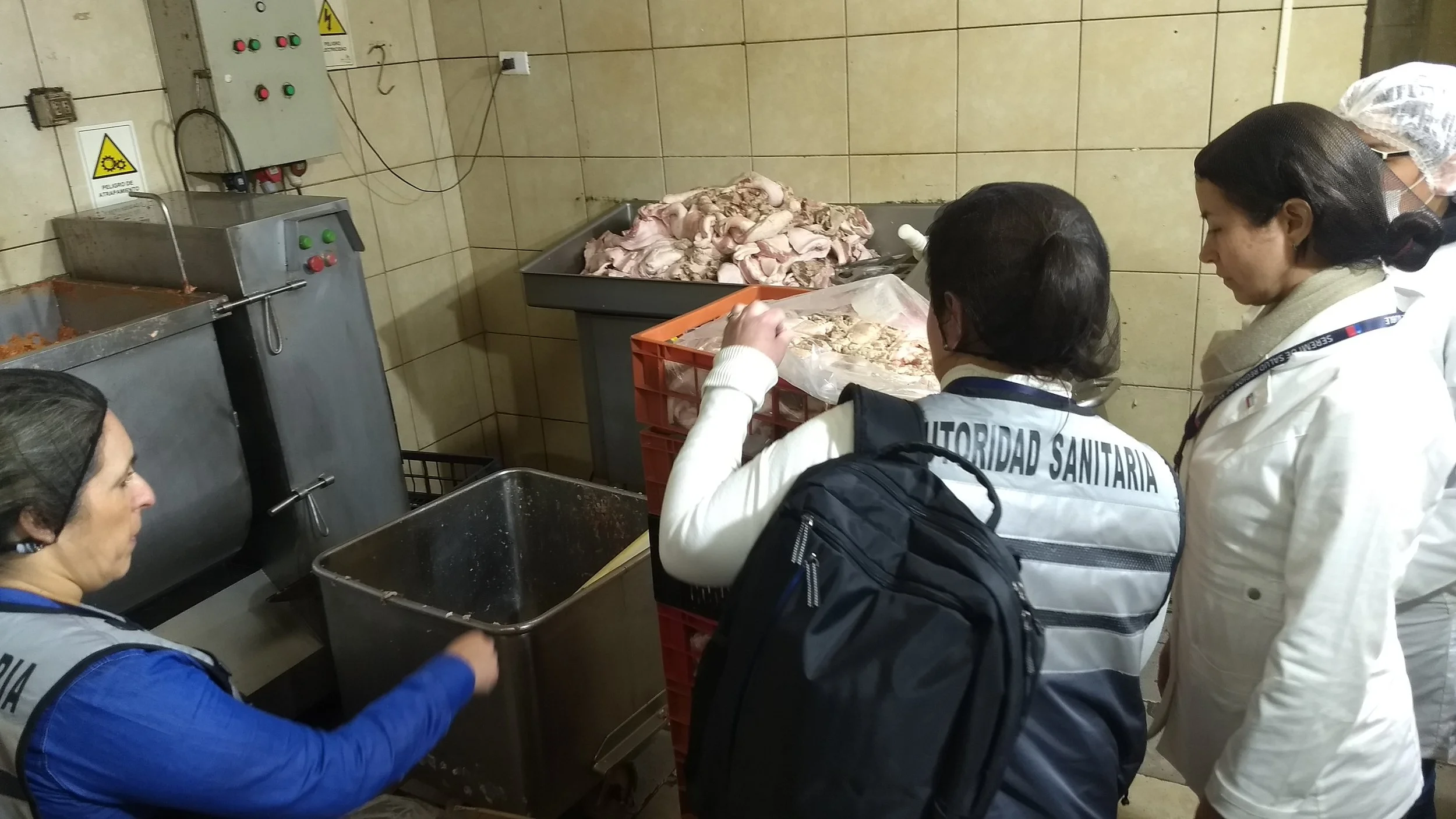  Decomisan 1.050 kilos de carne en fábrica de cecinas de San Carlos