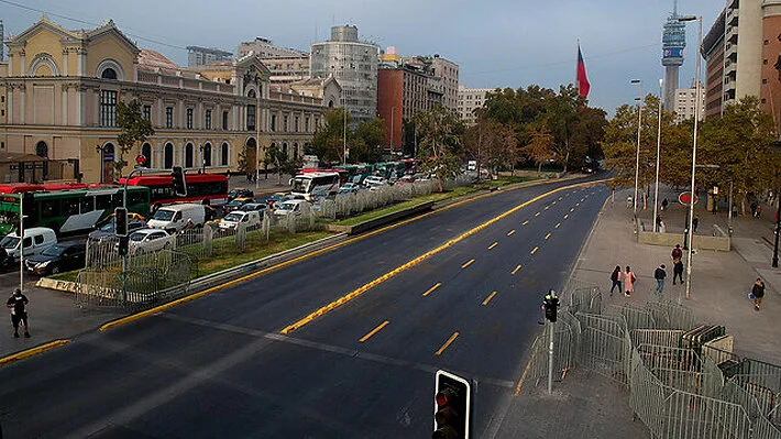 Hoy comienzan a regir nuevas restricciones para enfrentar la pandemia: Revisa qué se puede y no se puede hacer .