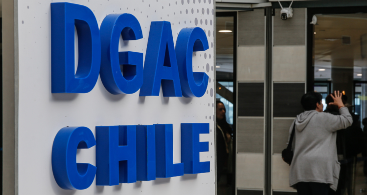 Expectación ante posible "ralentización indefinida" por parte de trabajadores de DGAC en aeropuertos
