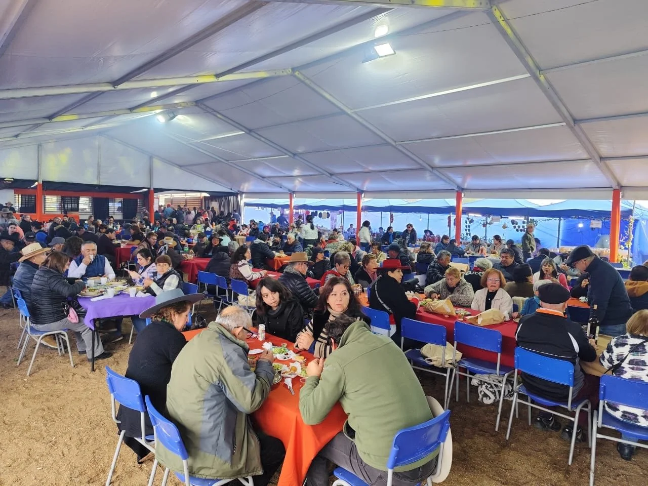Huenucheo celebró una nueva edición de la tradicional "Fiesta del Pavo".


