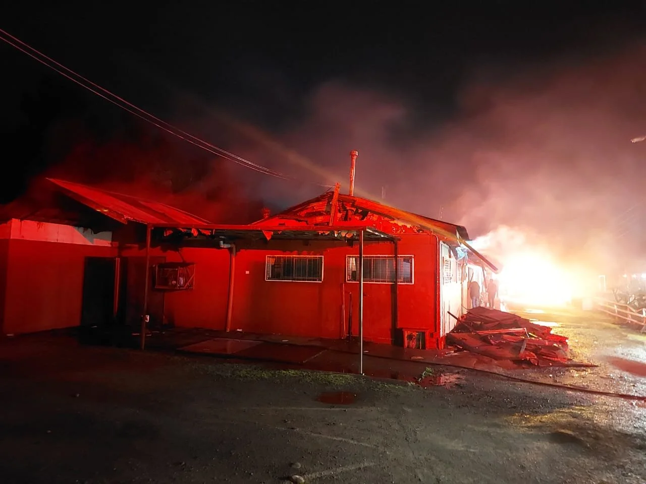 Incendio en Fábrica de Longanizas de Centro de Educación y Trabajo de San Carlos