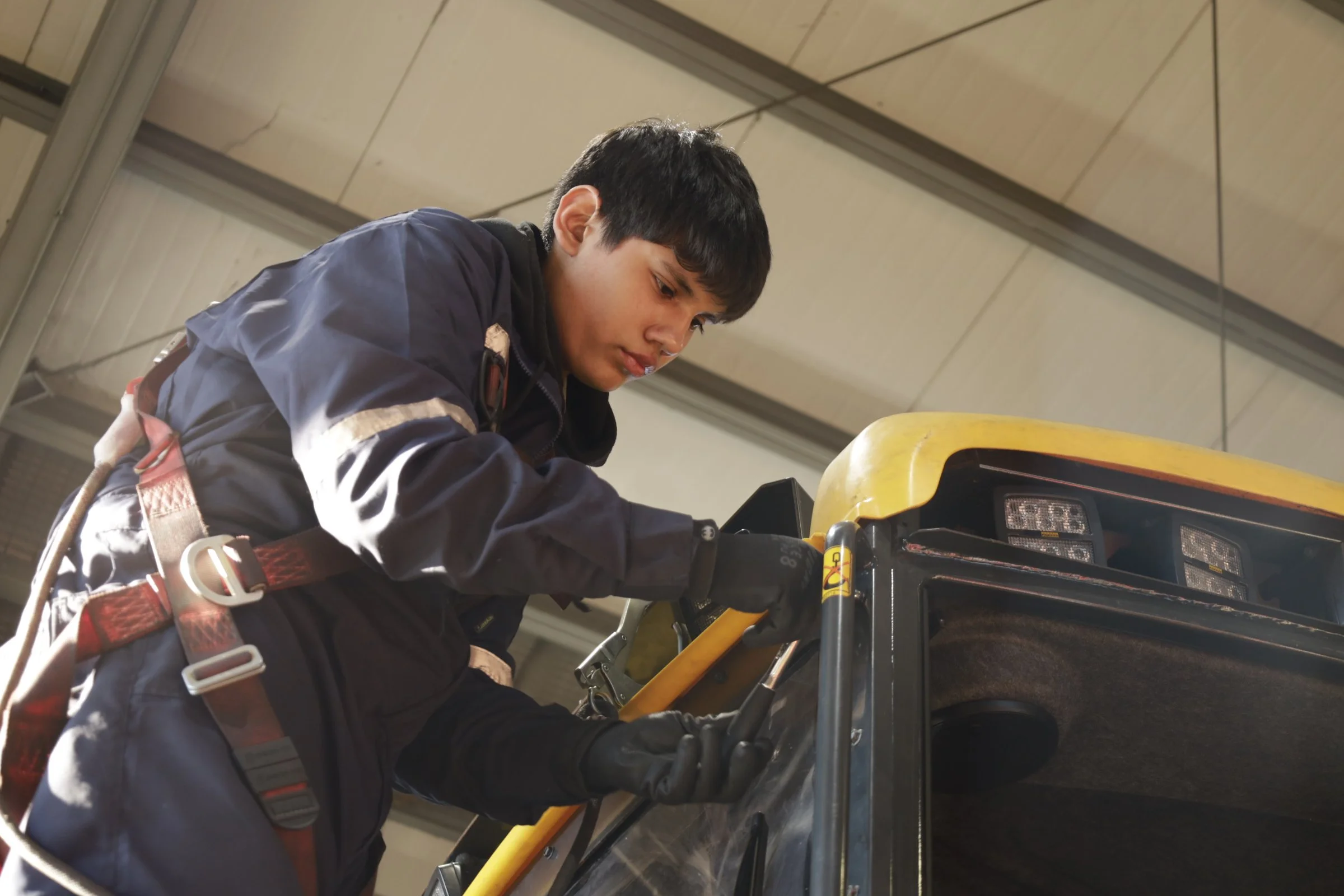 Ponsse recibe a 45 estudiantes de distintos liceos técnicos forestales fortalecerán su formación académica y profesional 