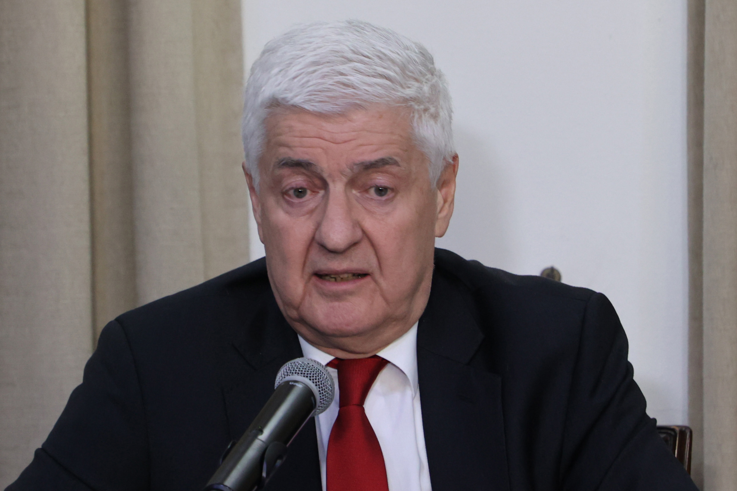 Director del SII regulariza el total de sus contribuciones tras cuestionamientos