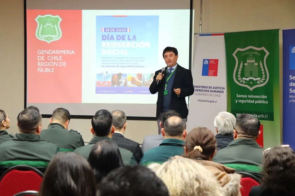 Realizan conversatorio para conmemorar el Día de la Reinserción Social