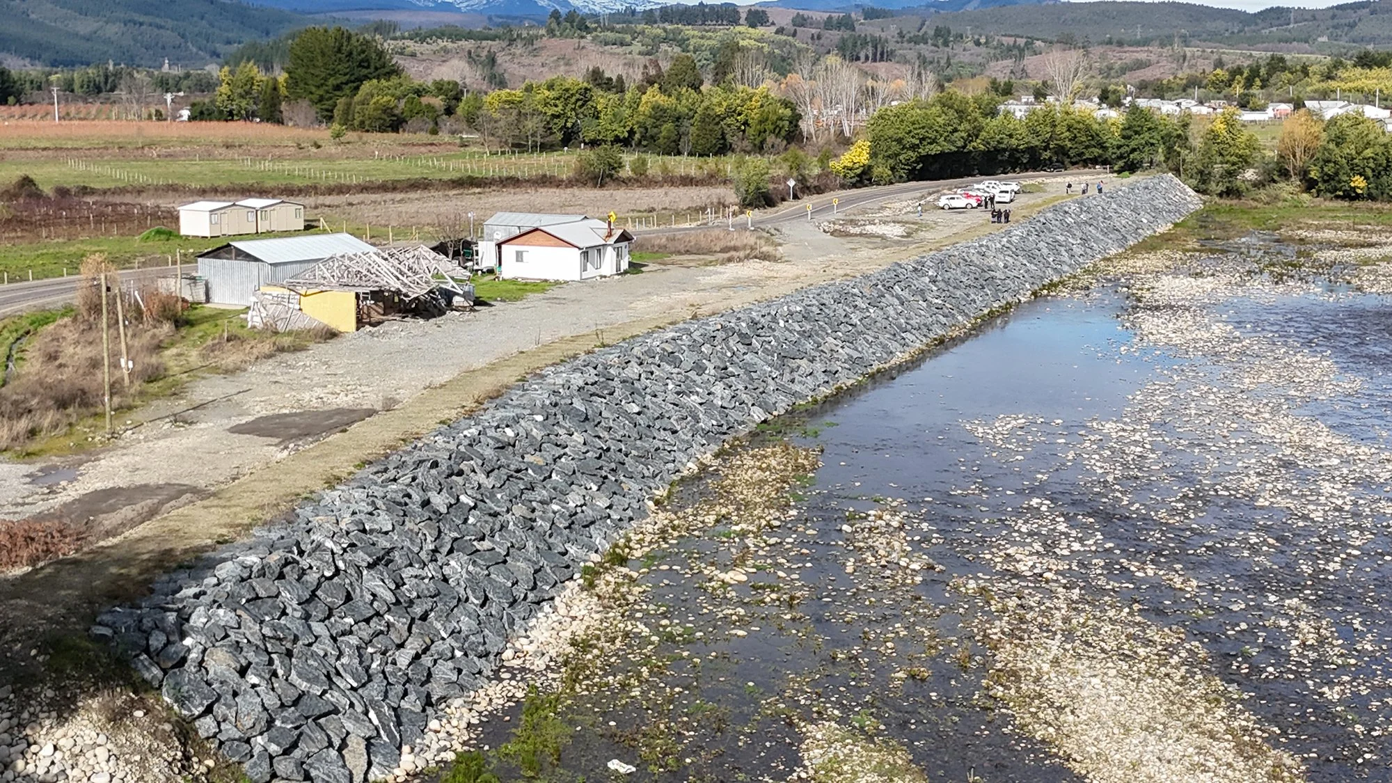 Inauguran nueva ruta y enrocado de protección en camino que fue destruido por las lluvias del invierno de 2023 en Coihueco