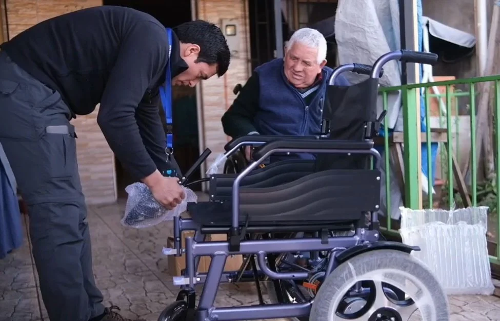 Inversión municipal de San Carlos beneficia a vecinos con 16 sillas de ruedas eléctricas