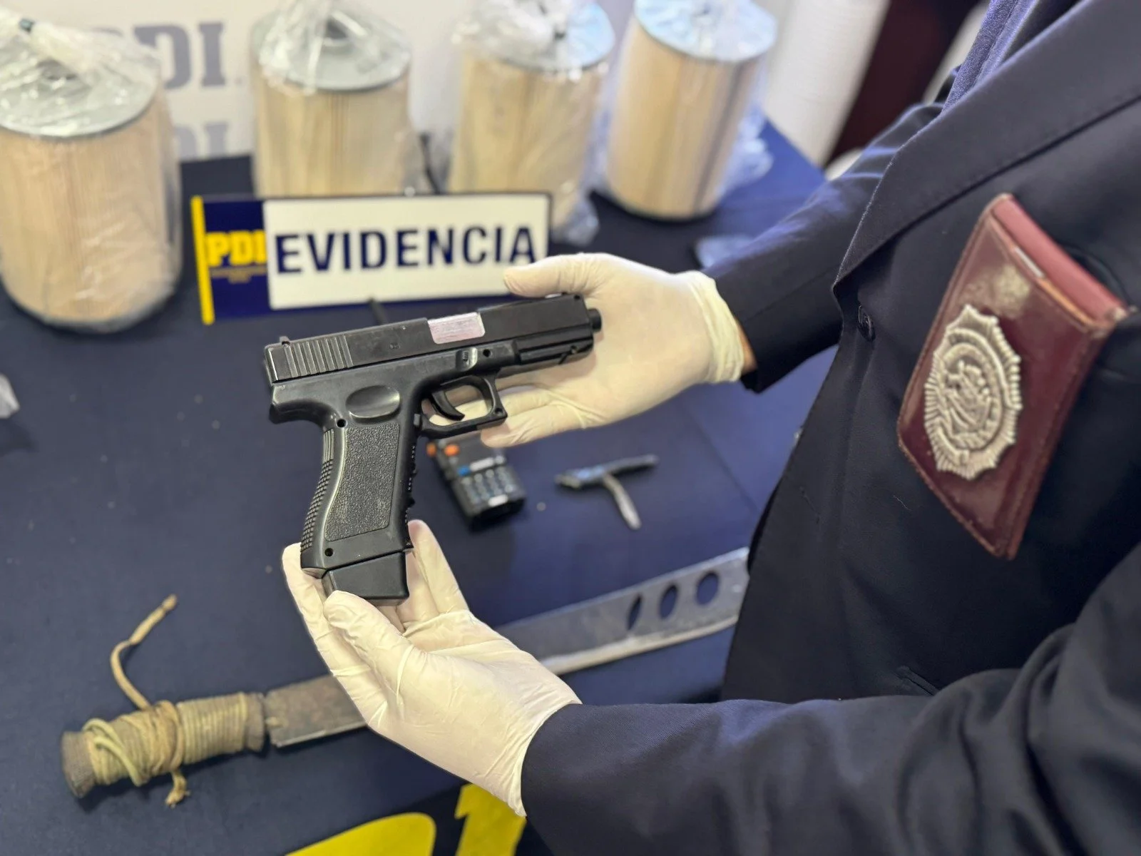 PDI detiene a dos sujetos en flagrancia por robo de vehículos en estacionamientos de Chillán