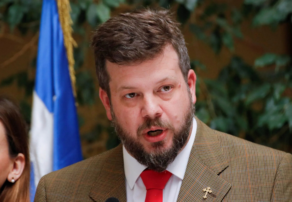 Kaiser llama a no tomar "a la ligera" dichos de Artés y acusa a la izquierda de participar de "golpe de Estado a Piñera"