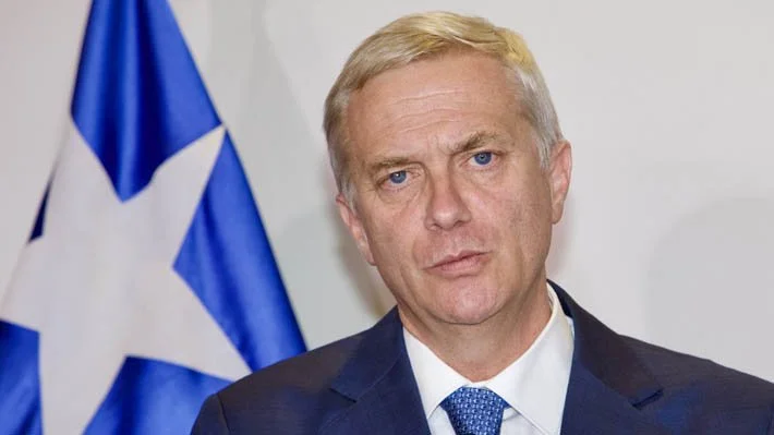 Cadem: 55% cree que a Chile le irá bien con Kast y 52% estima que debe respaldar a Bachelet para la ONU