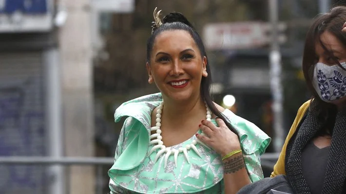 ¿Incumplió el protocolo diplomático?: crece la presión contra la embajadora de Chile en Nueva Zelanda