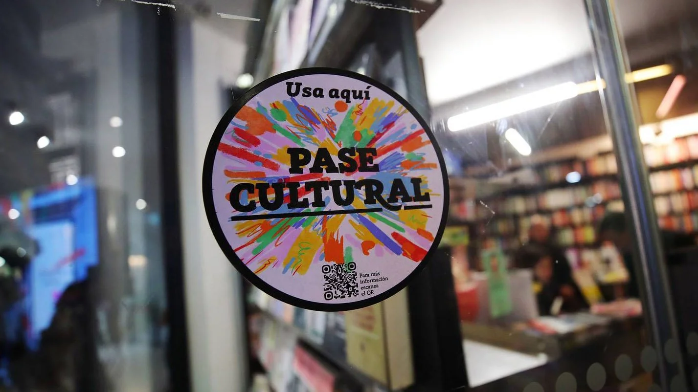 Pase Cultural bajo cuestionamientos: denuncias por mal uso, baja participación y dudas por su financiamiento