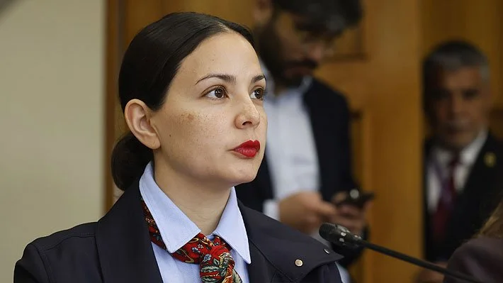 Ministra de Culturas respalda asignación de recursos a festival para adultos y niega injerencia del Ejecutivo