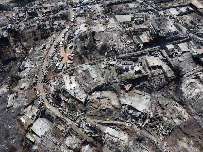 Sobreprecios por más de $4 mil millones: exigen sanciones a autoridades por contratos con San Nicolás SpA en megaincendio de Valparaíso