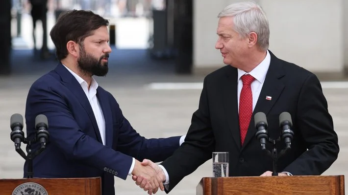 Cable submarino, candidatura de Bachelet a la ONU y Estrategia del Litio: las decisiones clave que Boric dejará en manos de Kast desde el 11 de marzo