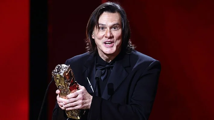 Premios César aclaran rumores sobre reaparición de Jim Carrey y confirman que sí asistió a la ceremonia