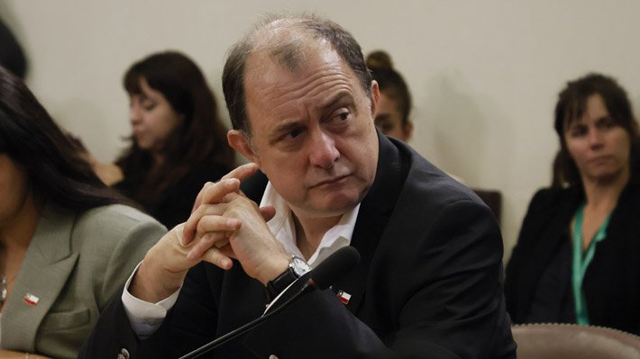 Minvu redefine prioridades y congela millonarios proyectos por falta de recursos