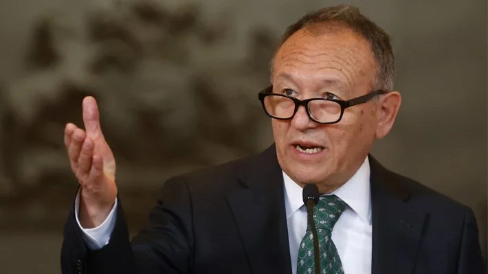 Ministro Segpres anuncia que Gobierno no limitará gratuidad para mayores de 30 años