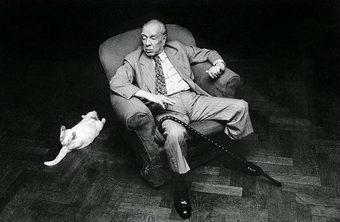 Borges with a real cat